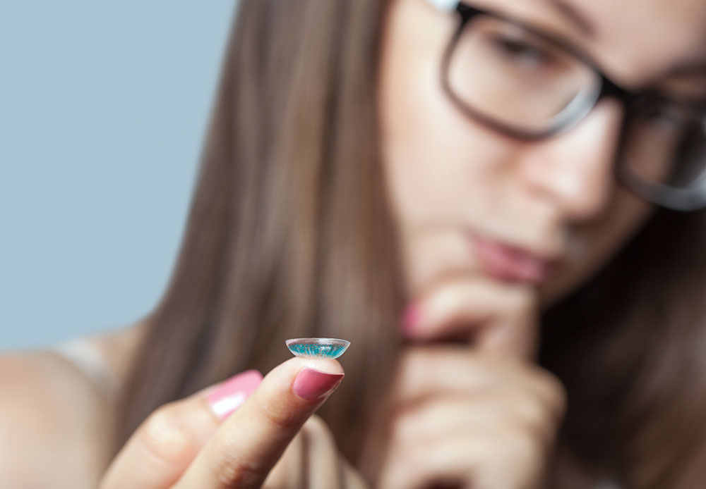 How Long Does It Take to Get Used to Monovision Contact Lenses? 1