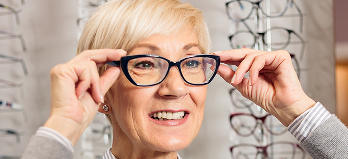 What Are the Advantages and Disadvantages of Trifocal Lenses? | For Eyes | Blog