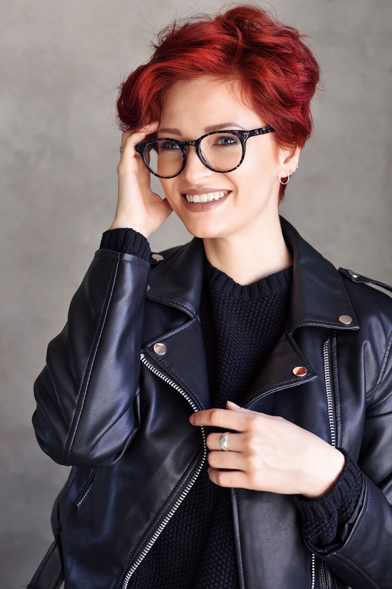 Color glasses with hair color